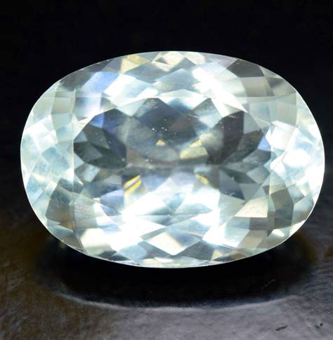 10.45 cts Oval Shape Natural Aquamarine Gemstone