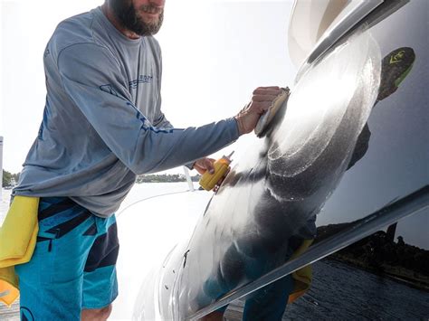 How To Wax a Boat