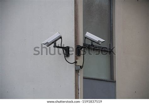 25 Security Camera Footage Old Images, Stock Photos, 3D objects, & Vectors | Shutterstock