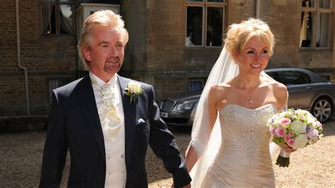 Noel Edmonds family: His wife, daughters, son and home life revealed ...