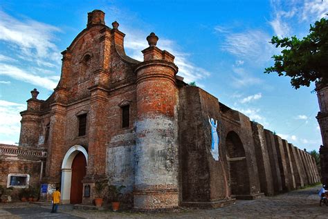 PINAY TAMBAY: The Baroque Churches Of The Philippines