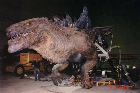 Behind the scenes of Godzilla 1998 : r/Moviesinthemaking