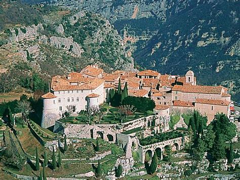 Alpes-Maritimes, Gourdon - le Château | Provence, Paris skyline, France