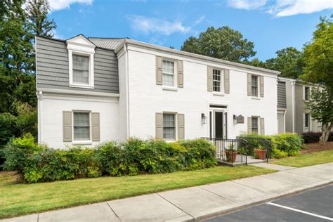 Photos of The Ashford Apartment Homes in Brookhaven, GA