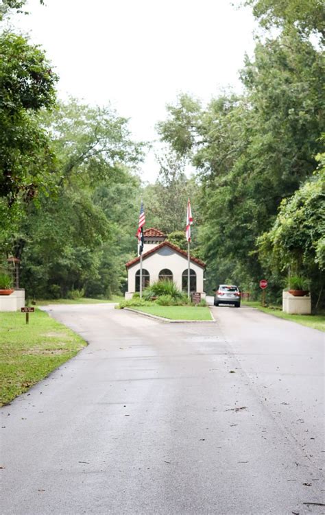 BEAUTIFUL OLD WAKULLA SPRINGS LODGE HISTORY & DESIGN