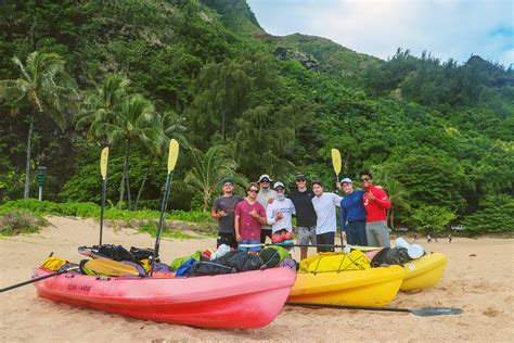 Your Guide to Kayaking the Na Pali Coast - The Elevated Moments