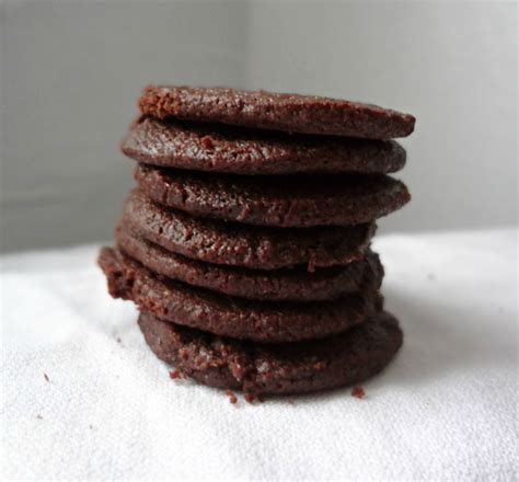 The Cooking Actress: Chocolate Wafer Cookies