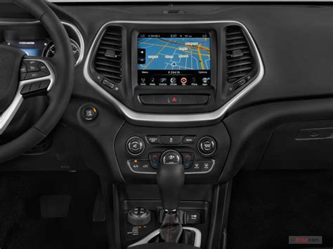 2018 Jeep Cherokee: 196 Interior Photos | U.S. News