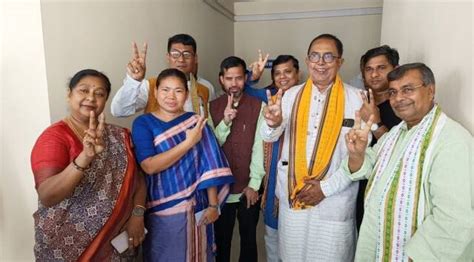 Former deputy speaker Biswabandhu Sen files nomination as BJP candidate ...