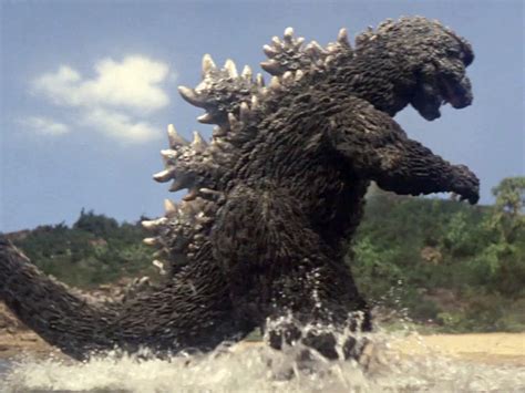 movieSuit7_07 – Becoming Godzilla