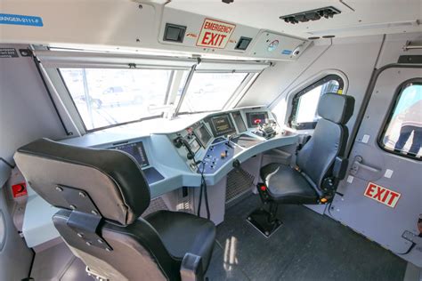 4,400hp from a 95-liter V-16: Here’s Amtrak’s Charger locomotive - CNET