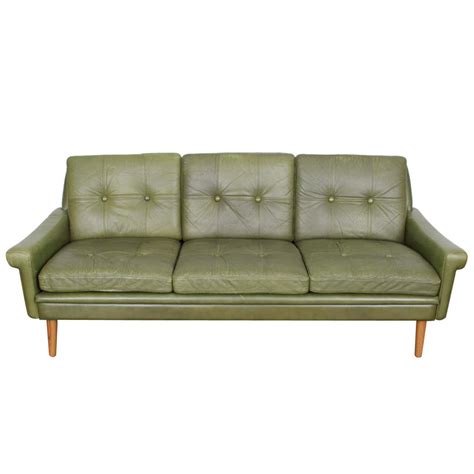 Mid-Century Modern Green Leather Sofa by Skippers Mobler at 1stDibs | green mid century modern ...