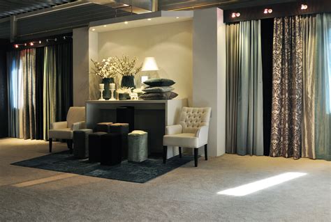 CURTAINS AND UPHOLSTERIES DISPLAY IN THE NEW KOBE SHOWROOM | Iç mekan, Tasarım, Perde