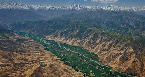 The Hindu Kush mountains stretch between Afghanistan and Pakistan - Bing Gallery