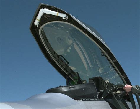 aircraft design - What kind of materials is being used for Fighter jets glass shields ...