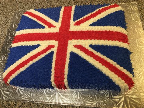 Union Jack with buttercream, marble cake. | Union jack cake, Cupcake cake designs, Flag cake