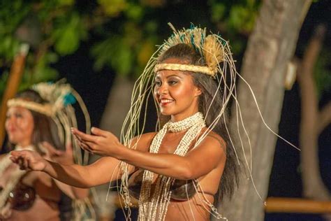 Big Island: Voyagers of the Pacific Luau with Buffet | GetYourGuide