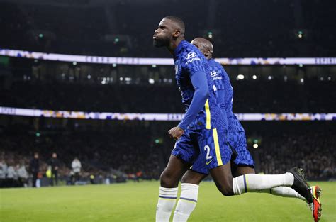 Chelsea ease past Tottenham into League Cup final | Reuters