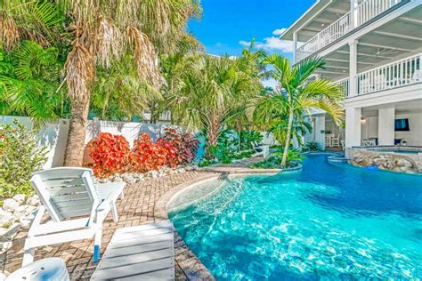 High Tide (SKLRP) | Siesta Key, FL | Siesta Key Luxury Rental Properties