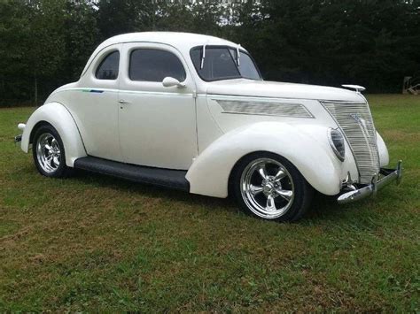 1937 Ford Coupe | GAA Classic Cars