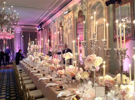 10 Lovely Reception Ideas For Small Weddings 2024