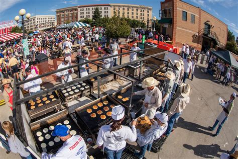 Free pancake breakfast at Cheyenne Frontier Days in downtown Cheyenne, Wyoming. - Shortgo