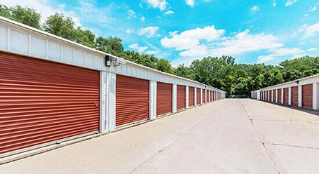 Storage Units in Fort Myers, FL on McGregor Blvd | StorageMart