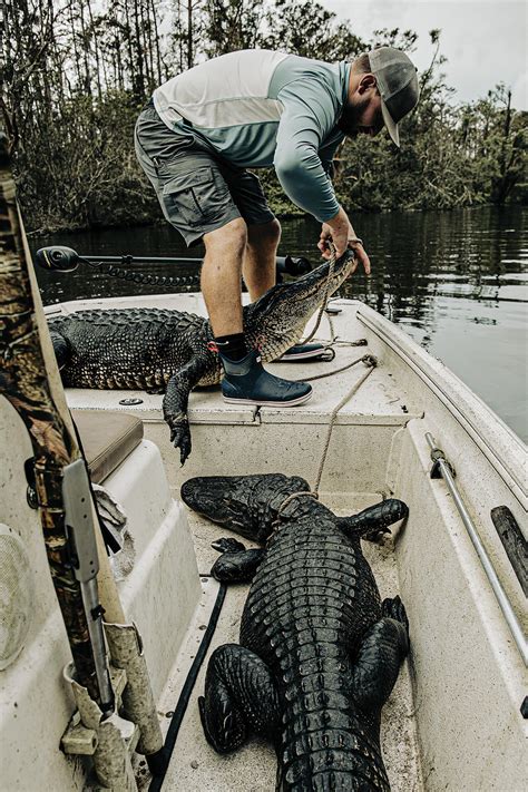 Gator HUNT - louisianalife.com