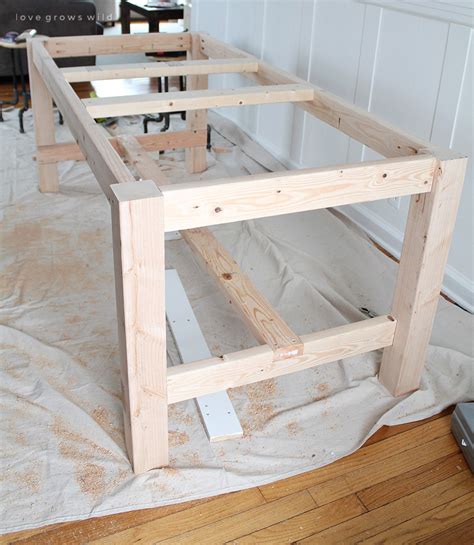 How To Build A Farmhouse Dining Room Table - Amazadesign