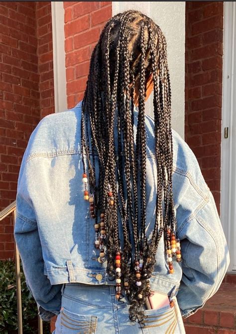 Long Knotless Box Braids With Beads