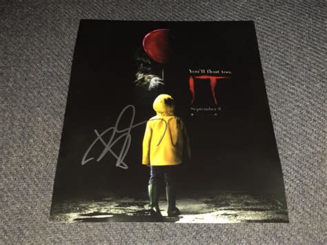 BILL SKARSGARD SIGNED IT MOVIE PENNYWISE POSE 8X10 PHOTO | #1893427233