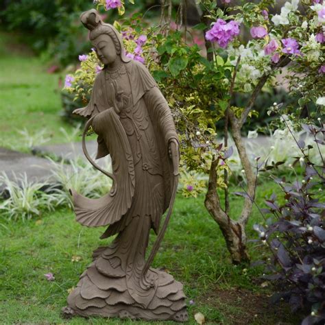 Zen Garden Statues — Madison Art Center Design