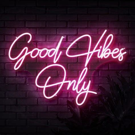 Good Vibes Only Neon Sign - Etsy | Neon signs, Neon signs quotes ...