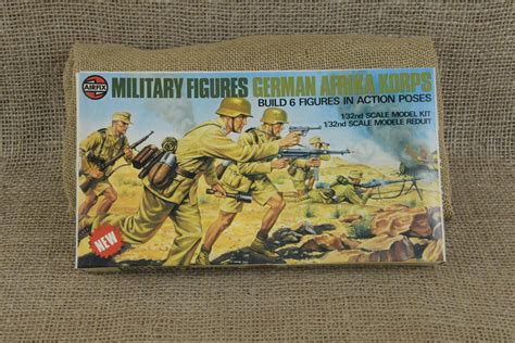 Airfix Multipose Military Figures Model Set | German Afrika Korps | Old Arms of Idaho, LLC