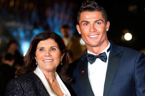 Cristiano Ronaldo, tình yêu của mẹ và phép màu của cuộc sống