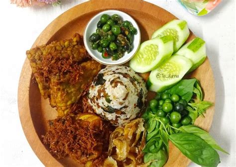 Resep Nasi Tutug Oncom oleh tia kurnia - Cookpad