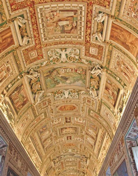 Vatican Museum: 20 Things To See - Christobel Travel