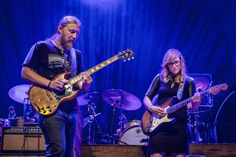 Tedeschi Trucks Band – Live From the Fox Oakland – DVD Review ...