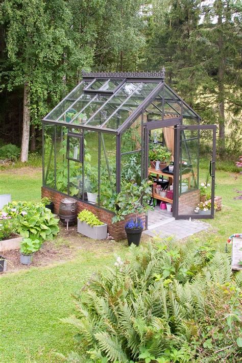 Small greenhouse backyard ideas | apartment therapy | Backyard greenhouse, Greenhouse gardening ...