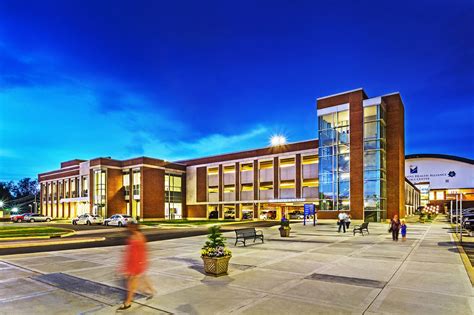 ETSU Parking Garage & Welcome Center | BarberMcMurry Architects