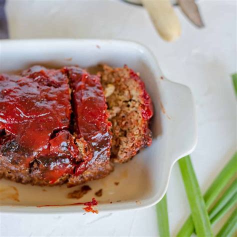 1-Pound Classic Meatloaf Recipe • A Weekend Cook® | Recipe in 2022 | Classic meatloaf recipe ...