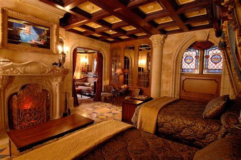 Disney World's Cinderella Castle Suite Is Super Exclusive — but a New ...