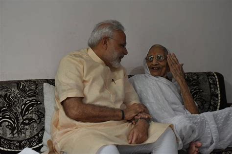 Narendra Modi Takes Blessings of His Mother on 66th Birthday