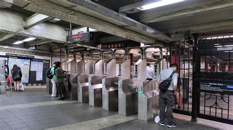 Police: Man dies after jumping NYC subway turnstile – WSB-TV Channel 2 - Atlanta