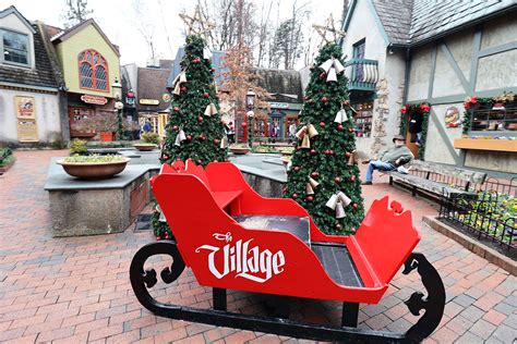 How to Do Christmas in Gatlinburg - Edgewater Hotel