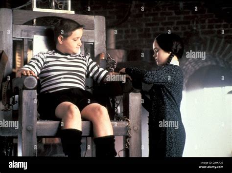 CHRISTINA RICCI, JIMMY WORKMAN, THE ADDAMS FAMILY, 1991 Stock Photo - Alamy