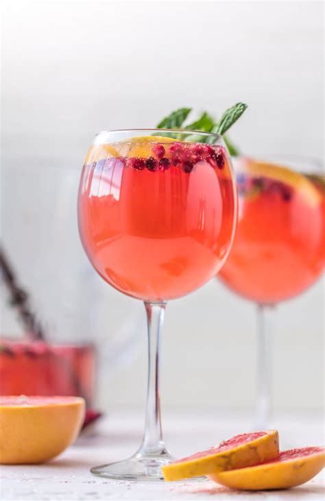 Pink Champagne Sangria Recipe (VIDEO) - The Cookie Rookie