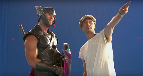 'Thor: Ragnarok' Behind-The-Scenes Featurette: New Haircut, New Attitude