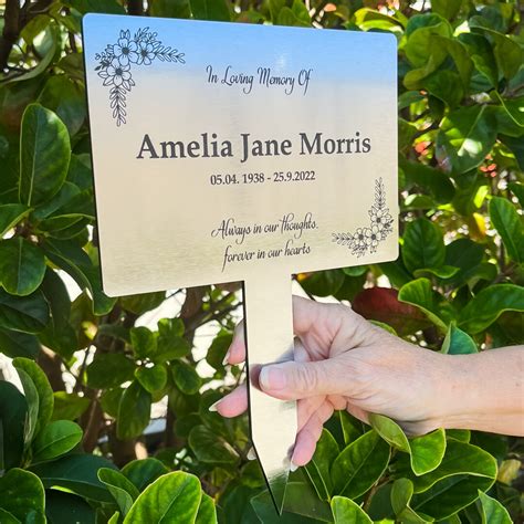 Memorial Garden Plaque - Floral Corners - Chain Valley Gifts