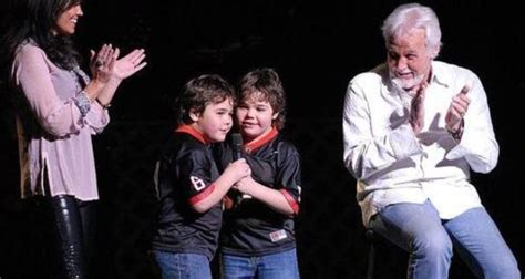 Kenny Rogers experienced the greatest joy when his twins joined him on stage and made an amazing ...